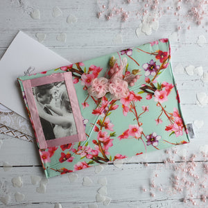 Flower Card Keepsake Holder (Wave flap, flower & portrait photo)