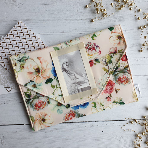 Flower Card Keepsake Holder (Traditional flap & portrait photo)